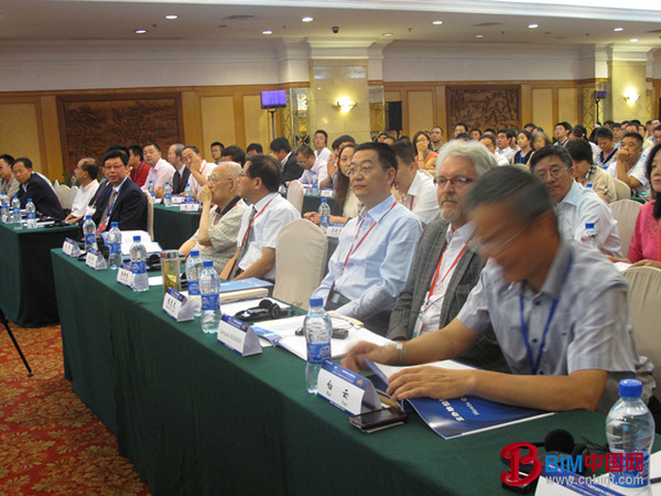 超大型地下空间开发推动现代城市中心建设