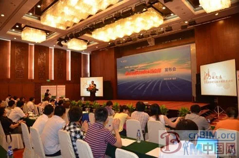 鸿业科技推出国内首款基于BIM的三维道路软件