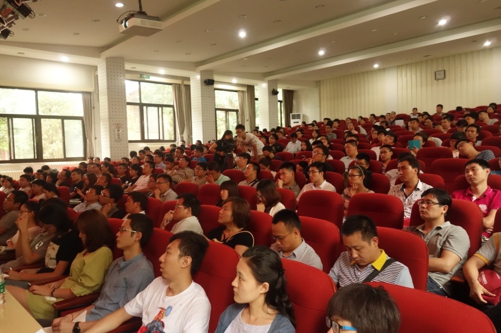 2015鲁班BIM百城巡讲：北京站第2场，350人全情听讲