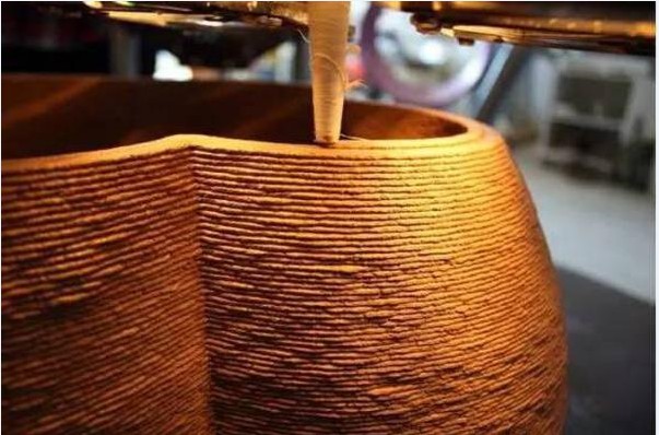 世界最大3D打印机 可“零成本”造房