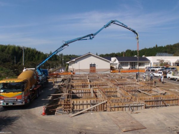 日本钢结构老人院建造全程 环境优美设施齐全