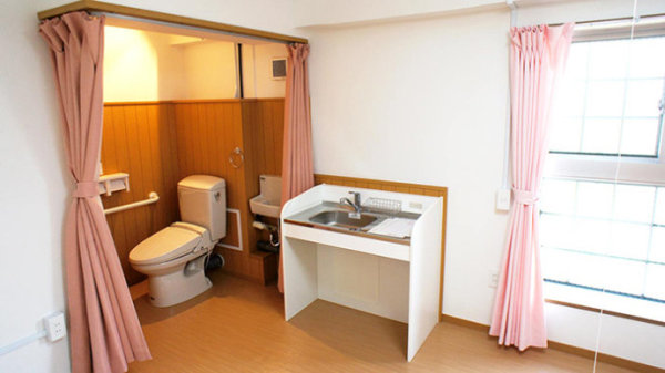 日本钢结构老人院建造全程 环境优美设施齐全