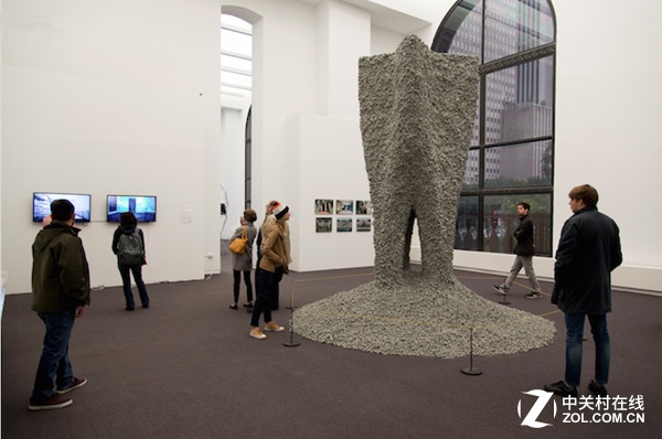 这座3D打印的巨型雕塑竟出自石子和绳子