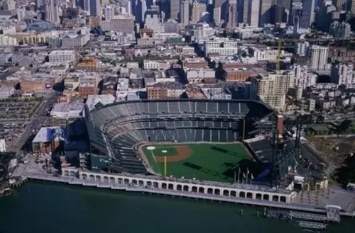 绿色建筑试验场 盘点5个最酷的太阳能动力体育场