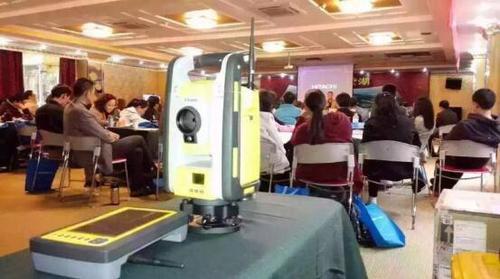 建筑产业“黑科技”来袭！2016建设行业峰会科技范儿十足