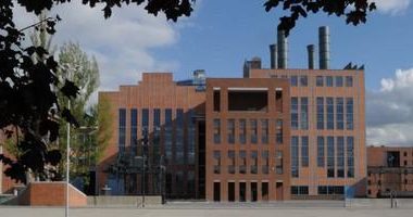 以现代科技留住过往—波兰科技博物馆-BIM建筑网