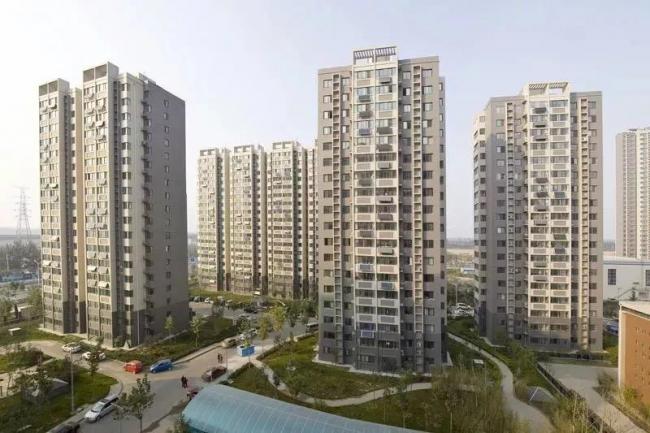 中国地铁这样应用BIM；济南光伏路面惨遭破坏；英国可再生能源发电首超煤电