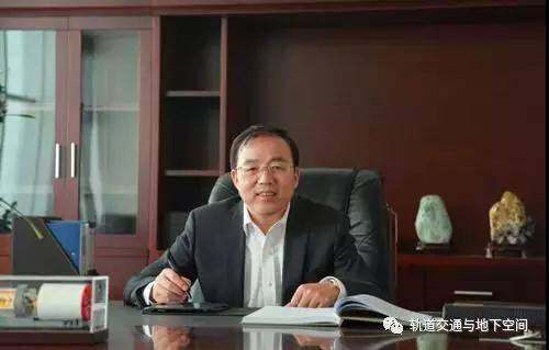 特邀嘉宾中铁隧道局集团洪开荣总工程师、盾构及掘进技术国家重点实验室主任将出席大会并做会议专家报告，报告题目《盾构TBM大数据云平台创新建设》