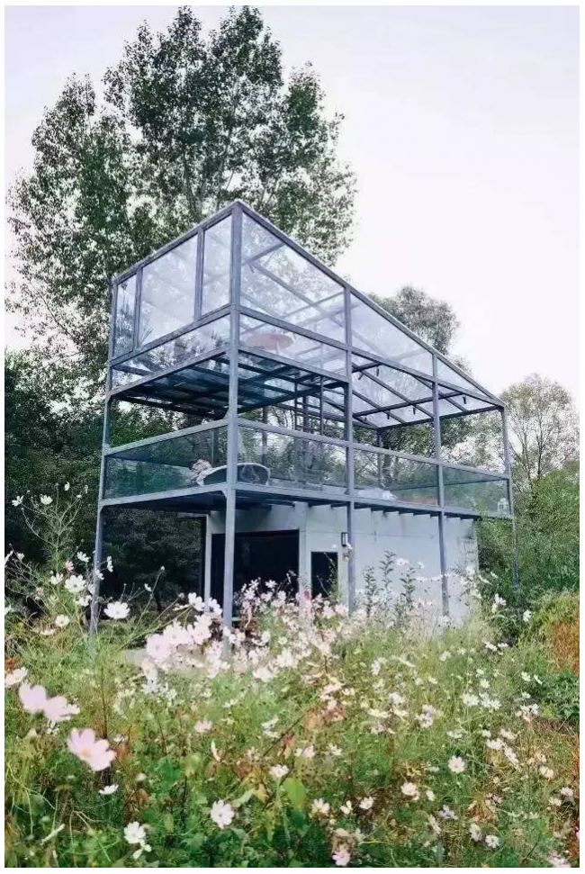 装配式|四个老男孩租下2500亩山谷 用集装箱搭出桃花源地 