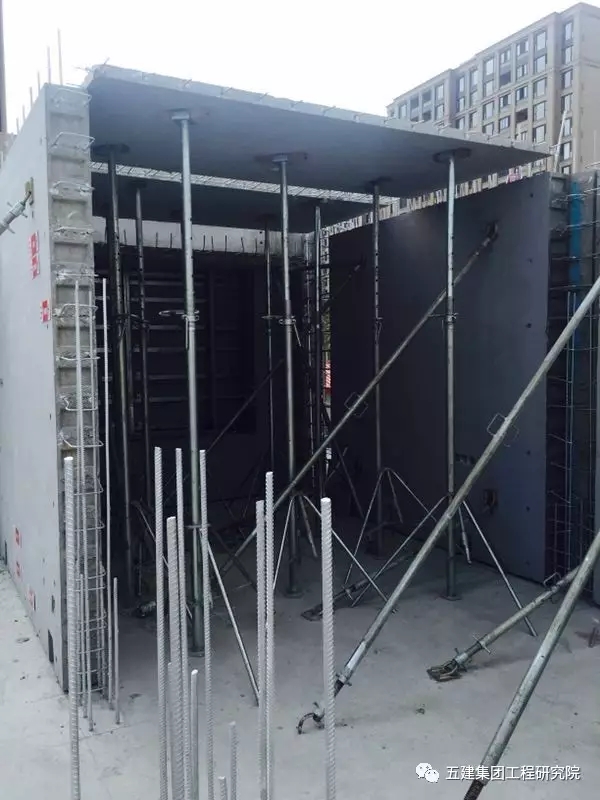 装配式|案例 | 预制率45%夹心保温装配式住宅启动吊装——上海宝山顾村N12-1101单元06-01地块项目