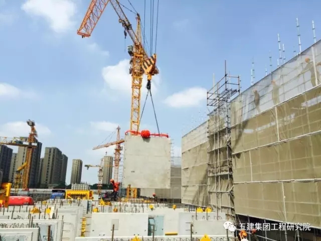 装配式|案例 | 预制率45%夹心保温装配式住宅启动吊装——上海宝山顾村N12-1101单元06-01地块项目
