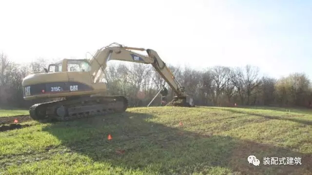 装配式|美国农村盖木屋，保温抗震一级棒，这技术能在国内拿多少工资？