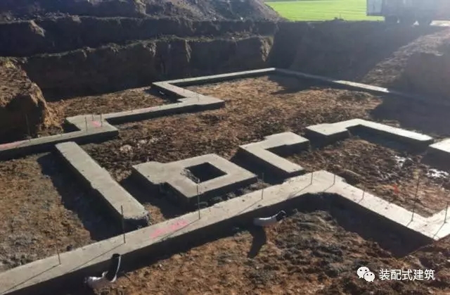 装配式|美国农村盖木屋，保温抗震一级棒，这技术能在国内拿多少工资？