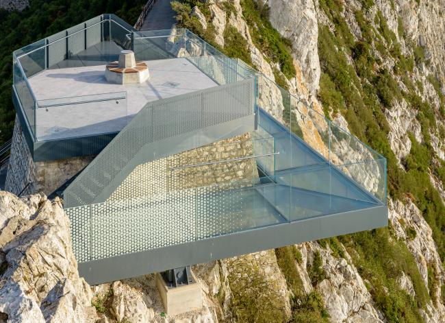 BIM建筑|横跨欧亚年夜陆的全景视野，周游于海天之间的天空步道/Arc Designs