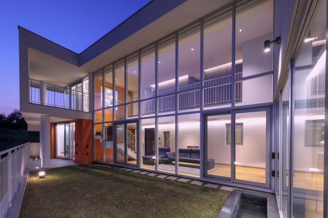 BIM建筑|交织扭合的不仅是建筑与体量，还有曩昔的时间和现在 / DIDI建筑工作室