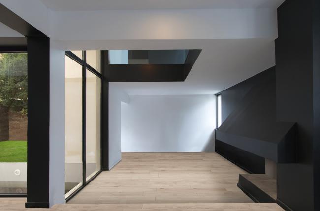 BIM建筑|巴黎“黑屋” 3BOX92 / Stephane Malka Architecture