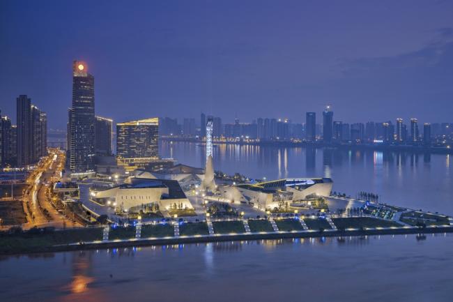 BIM建筑|长沙滨江文化园（长沙三馆一厅）/ 华南理工年夜学建筑设计研讨院陶郅工作室