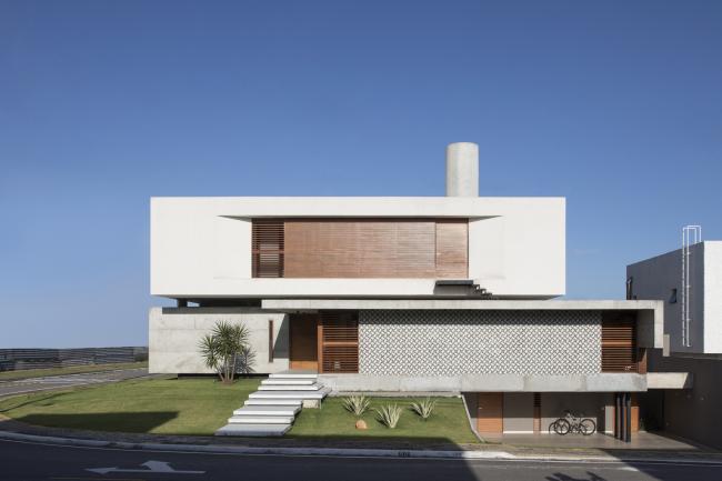 BIM建筑|沉寂优雅的巴西室第/Martins Lucena Arquitetos