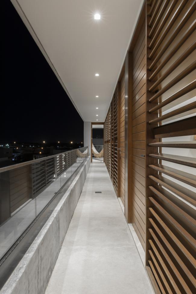 BIM建筑|沉寂优雅的巴西室第/Martins Lucena Arquitetos