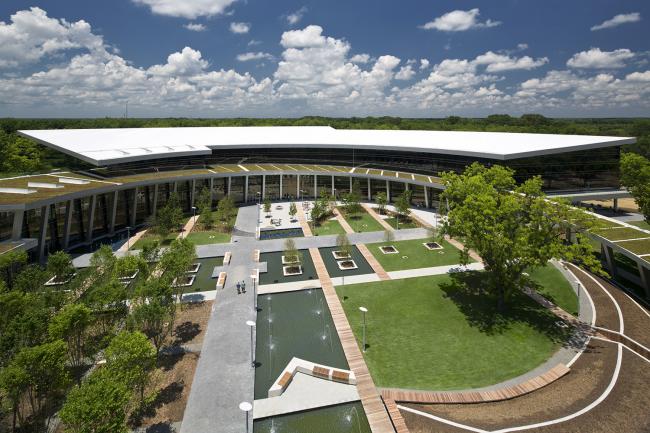 BIM建筑|停泊于密歇根胡畔的白色邮轮:西北年夜学瑞安-沃尔特体育中间 / 美国帕金斯威尔建筑事务所-BIM建筑网