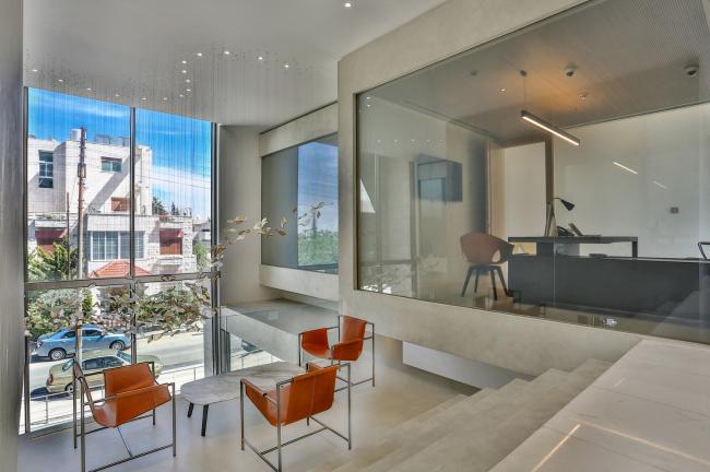 BIM建筑|轻透的混凝土玻璃盒：约旦首都银行