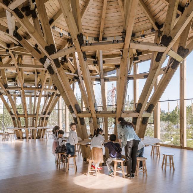 BIM建筑|枝桠交织有序的'树'状空间：河南珑府生涯体验中间 / 罗宇杰工作室