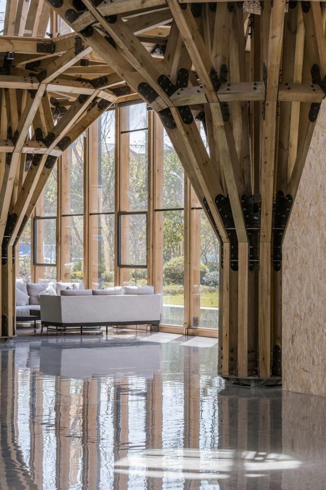 BIM建筑|枝桠交织有序的'树'状空间：河南珑府生涯体验中间 / 罗宇杰工作室