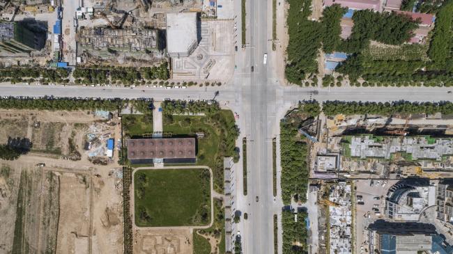 BIM建筑|枝桠交织有序的'树'状空间：河南珑府生涯体验中间 / 罗宇杰工作室