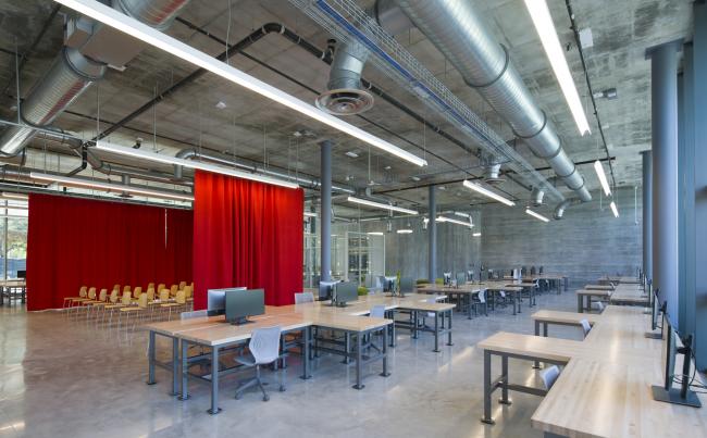 BIM建筑|仿佛在炎阳中慢慢熔化：迈阿密年夜学建筑学院