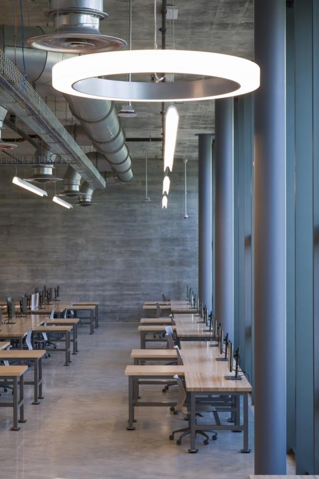 BIM建筑|仿佛在炎阳中慢慢熔化：迈阿密年夜学建筑学院