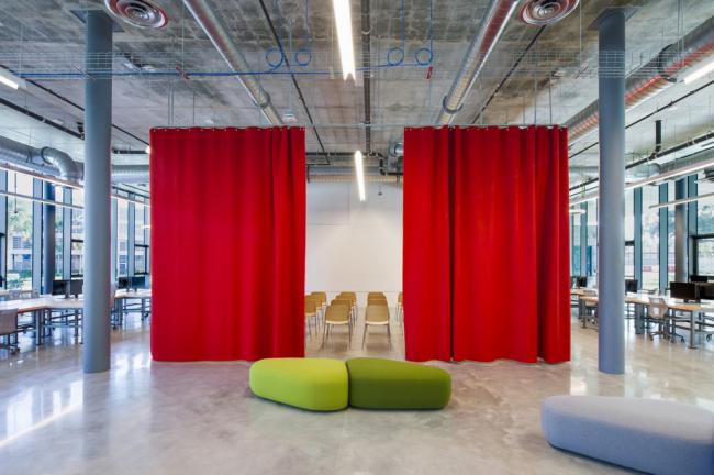 BIM建筑|仿佛在炎阳中慢慢熔化：迈阿密年夜学建筑学院