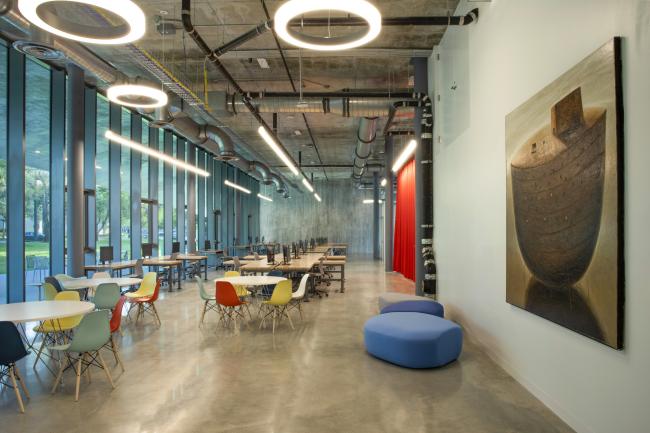 BIM建筑|仿佛在炎阳中慢慢熔化：迈阿密年夜学建筑学院