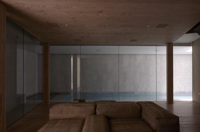 BIM建筑|弧曲屋顶瞻仰天空，栖身空间深埋年夜地——伦敦隐秘的花圃室第