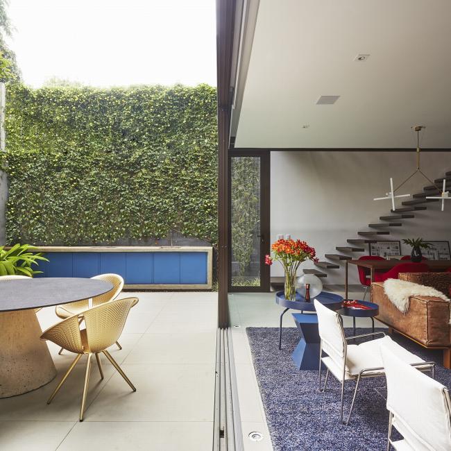 BIM建筑|清透现代的玻璃盒子/巴西盒子室第