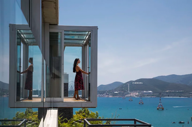 BIM建筑|悬空于年夜海之上，纵享天水合一：越南石头室第