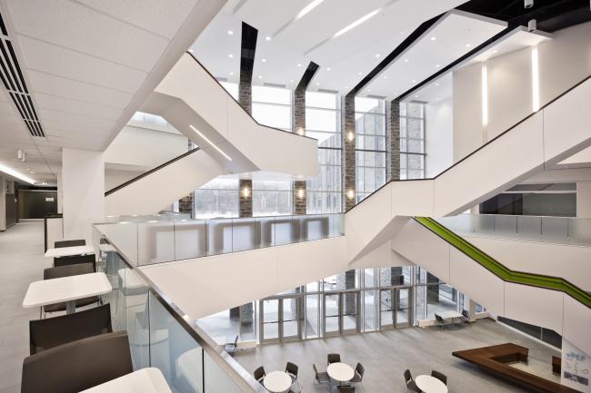 BIM建筑|跨界交换空间——西安粗略年夜学护理学院与信息媒体研讨院讲授楼