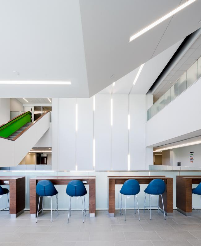 BIM建筑|跨界交换空间——西安粗略年夜学护理学院与信息媒体研讨院讲授楼