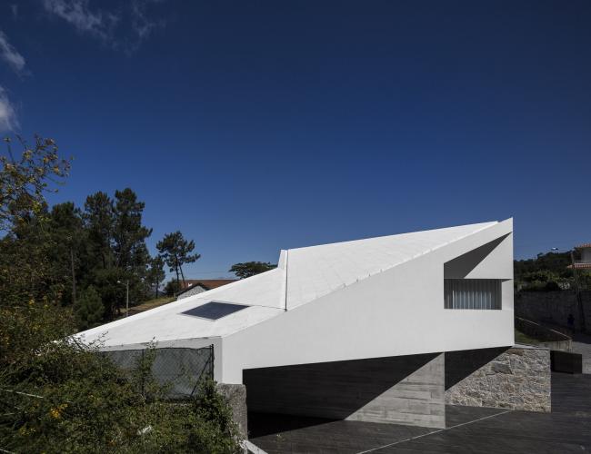 BIM建筑|现代雕塑立体切割的艺术品：葡萄牙三角室第