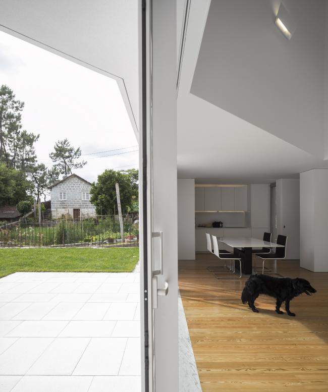 BIM建筑|现代雕塑立体切割的艺术品：葡萄牙三角室第