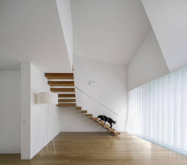 BIM建筑|现代雕塑立体切割的艺术品：葡萄牙三角室第