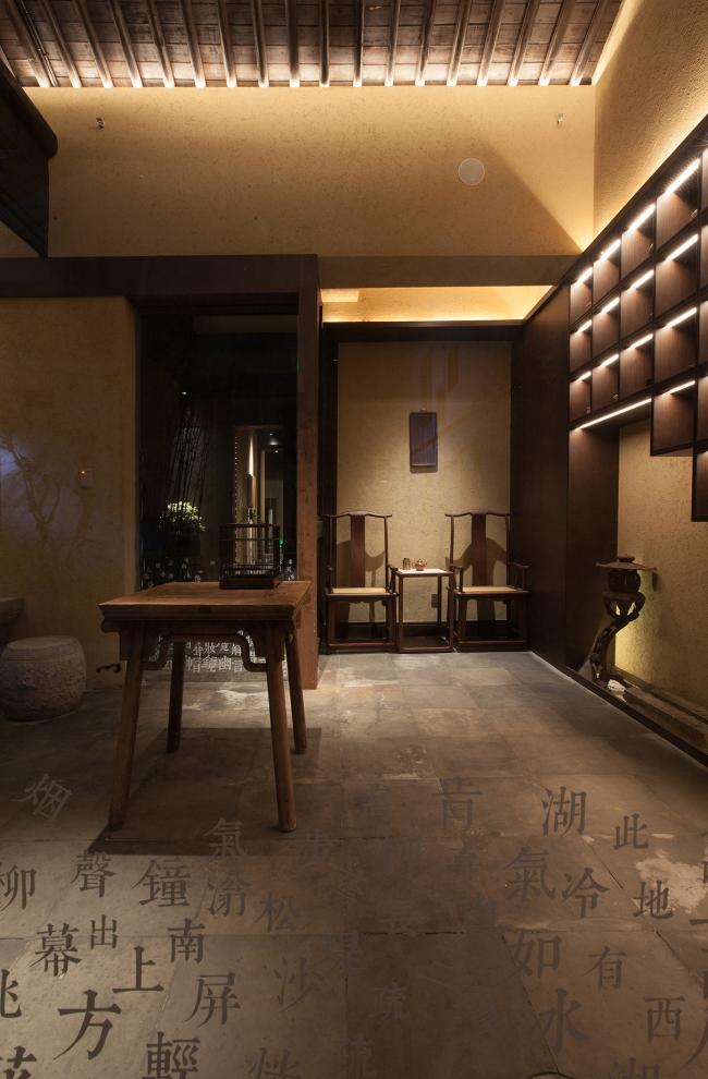 BIM建筑|觀芷·翠陌平易近宿酒店 /卧野空间设计