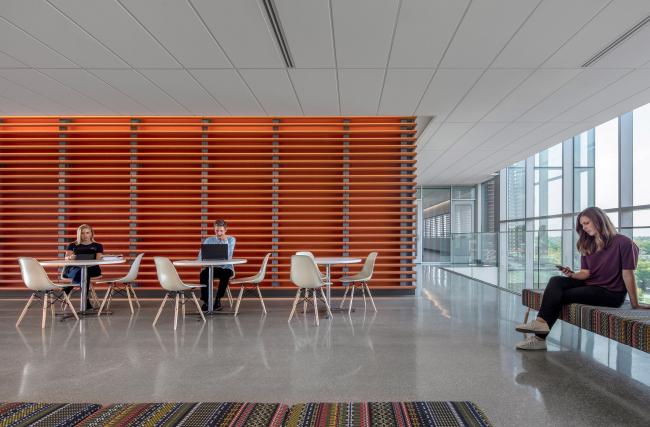 BIM建筑|玻璃幕墙下的土红色体量：堪萨斯年夜学医学中间年夜楼