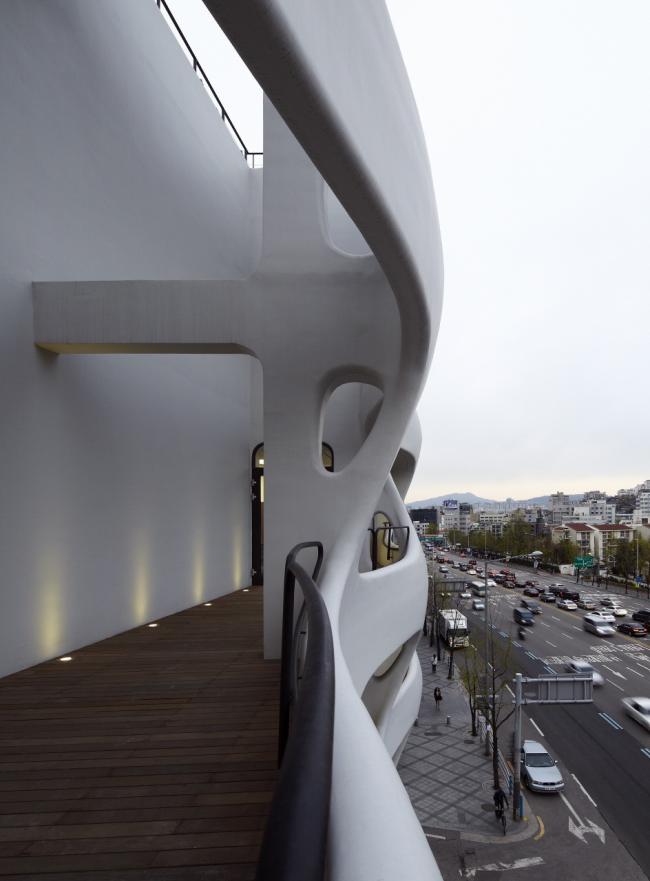 BIM建筑|动感海浪演绎城市景不雅：韩国首尔办公楼