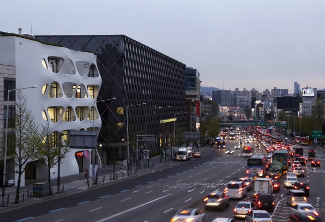 BIM建筑|动感海浪演绎城市景不雅：韩国首尔办公楼