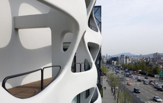 BIM建筑|动感海浪演绎城市景不雅：韩国首尔办公楼