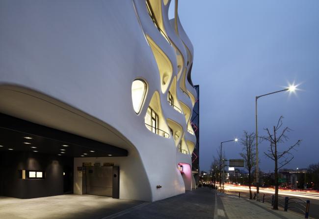 BIM建筑|动感海浪演绎城市景不雅：韩国首尔办公楼