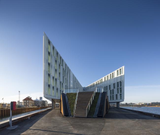 BIM建筑|八角星的体量外形好像伸向世界的灵敏触角/丹麦结合国城办公中间年夜楼