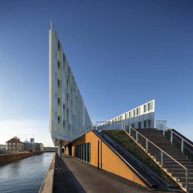 BIM建筑|八角星的体量外形好像伸向世界的灵敏触角/丹麦结合国城办公中间年夜楼