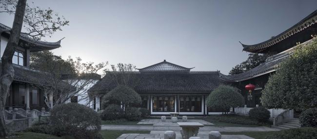 BIM建筑|白墙黒瓦，古典重现！绍兴饭馆改扩建晋升工程 / 浙江年夜学建筑设计研讨院