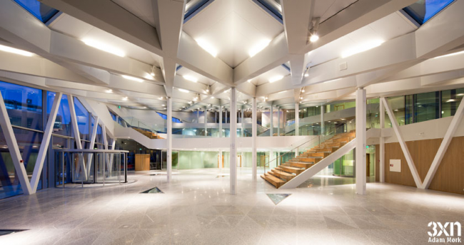 BIM建筑|披鳞片形如折纸屋顶的海港储蓄银行/3XN建筑师事务所